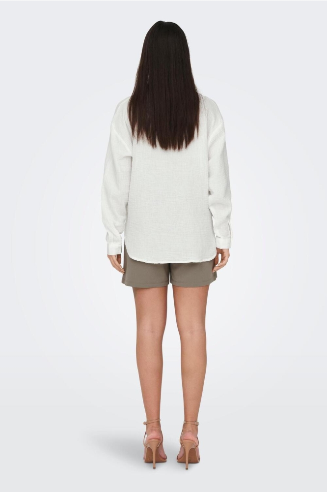 Jacqueline de Yong witte dames blouse | Model achteraanzicht