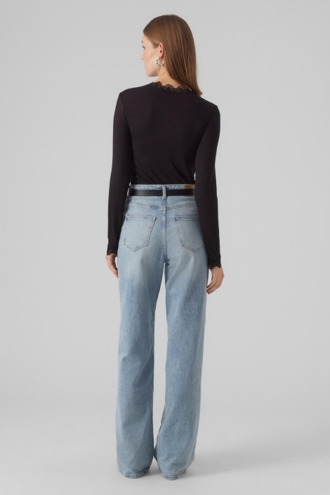 Vero Moda zwarte dames t-shirt | Model achteraanzicht