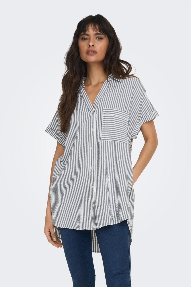 ONLFENNA S/S LOOSE SHIRT WVN NOOS 15250948 Cloud Dancer/IRON GATE