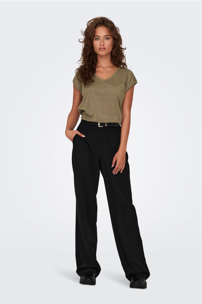Only camel dames t-shirt | Model