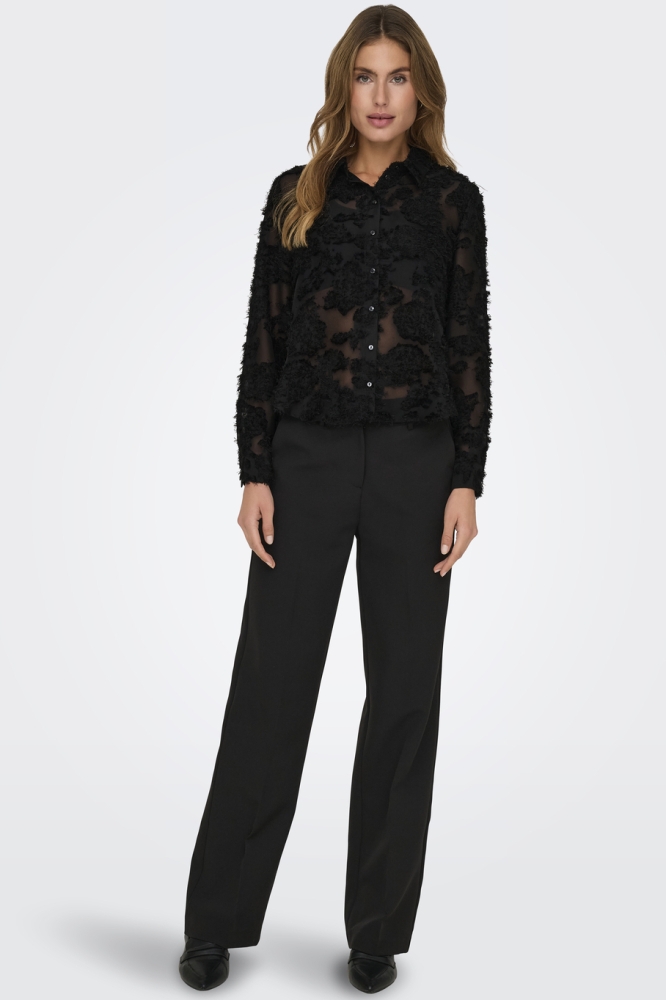 Jacqueline de Yong zwarte dames blouse | Model
