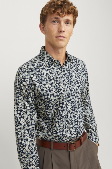 Jack & Jones taupe heren overhemd | Model vooraanzicht
