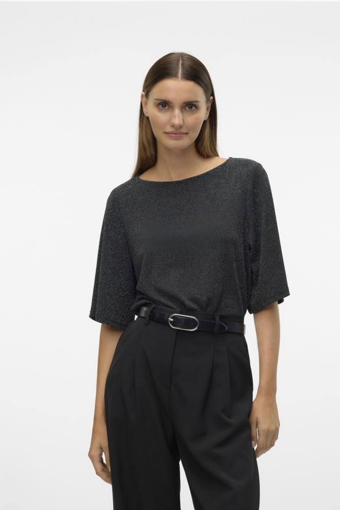 Vero Moda zwarte dames t-shirt | Model vooraanzicht