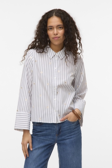 Vero Moda Blouse VMLEILA LS LOOSE SHORT SHIRT WVN 10321872 Snow White/Navy Blaze