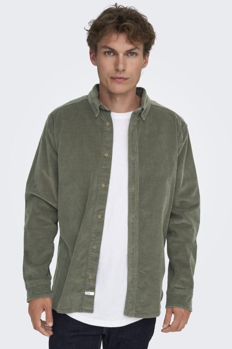 Only & Sons groene heren overhemd | Model vooraanzicht