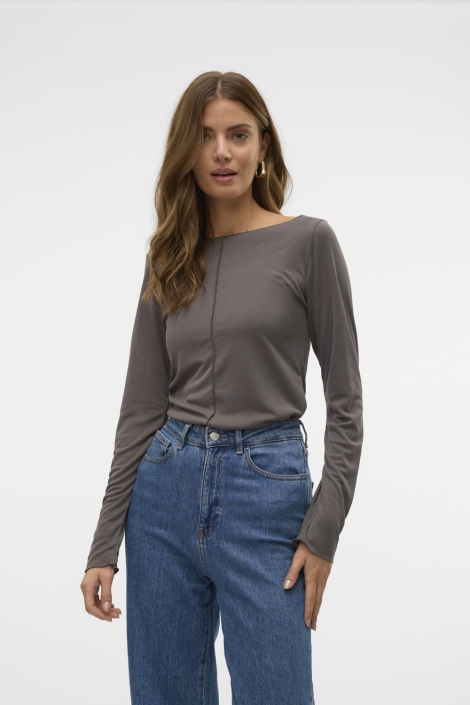 Vero Moda grijze dames t-shirt | Model vooraanzicht