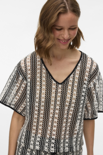Vero Moda T-shirt VMOHIO SS V-NECK OVERSIZE TOP JRS G 10324978 BLACK/SNOW WHITE