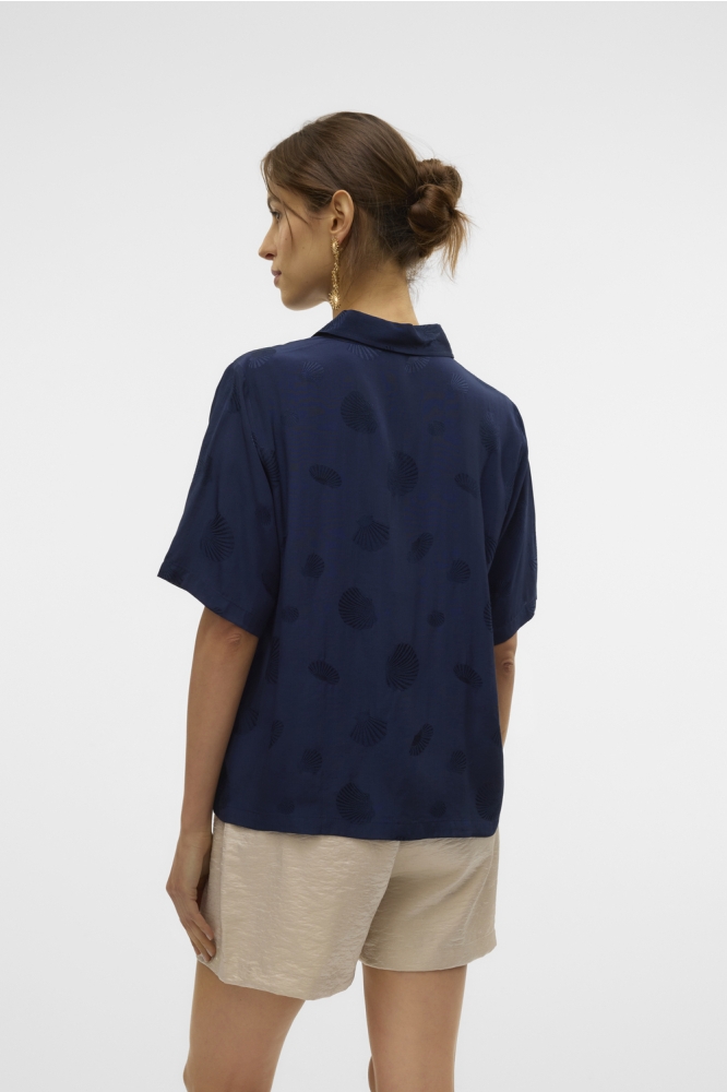 Vero Moda blauwe dames blouse | Model achteraanzicht