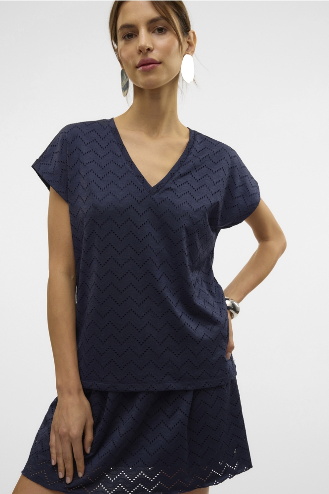 Vero Moda blauwe dames t-shirt | Model vooraanzicht