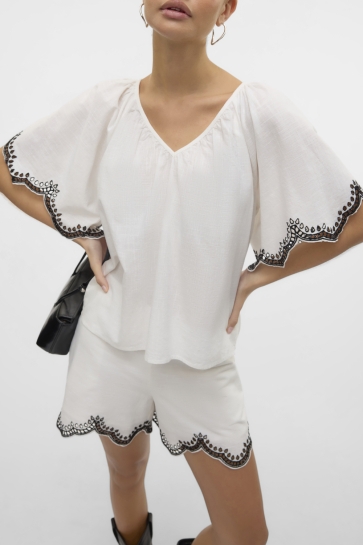 Dit is ook leuk van Vero Moda Blouse