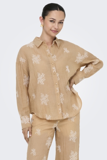 Jacqueline de Yong Blouse JDYTHEO L/S EMBROIDERY LOOSE SHIRT 15352650 LATTE/FLOWER EMB