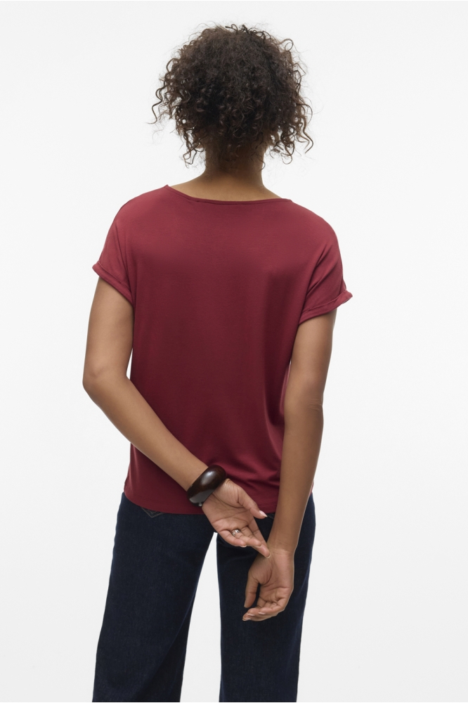 Vero Moda bordeaux dames t-shirt | Model achteraanzicht
