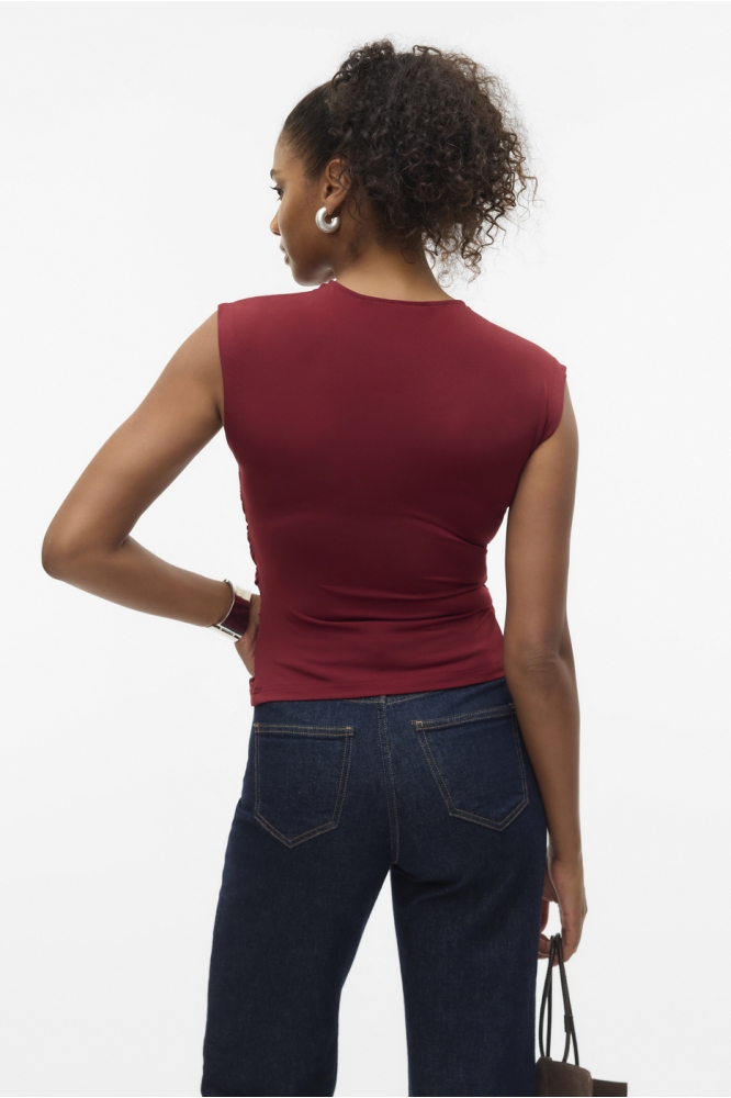 Vero Moda bordeaux dames top | Model achteraanzicht