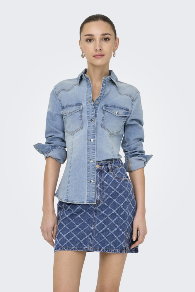 Jacqueline de Yong blauwe dames blouse | Model vooraanzicht