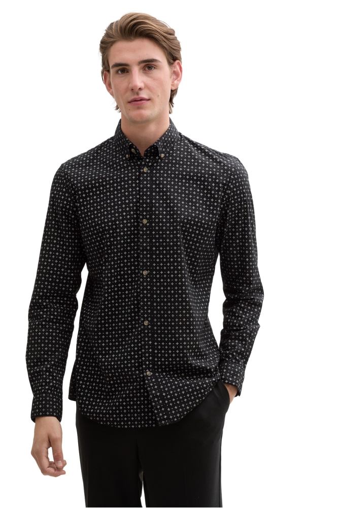 Tom Tailor zwarte heren overhemd | Model vooraanzicht