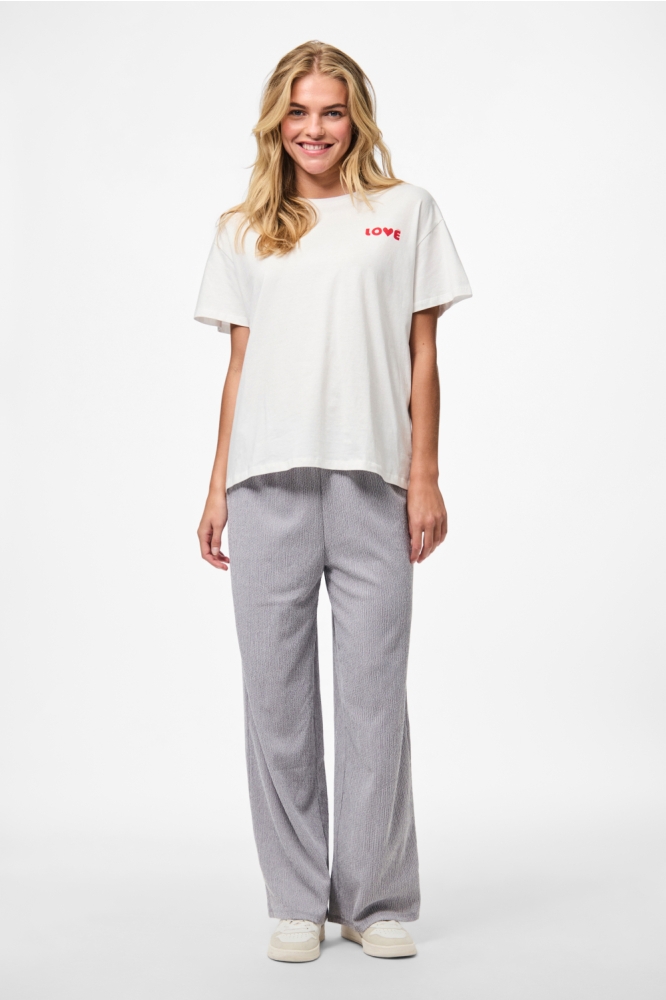Pieces witte dames t-shirt | Model