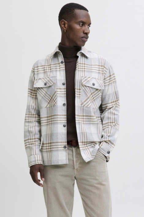 Jack & Jones beige heren overhemd | Model vooraanzicht