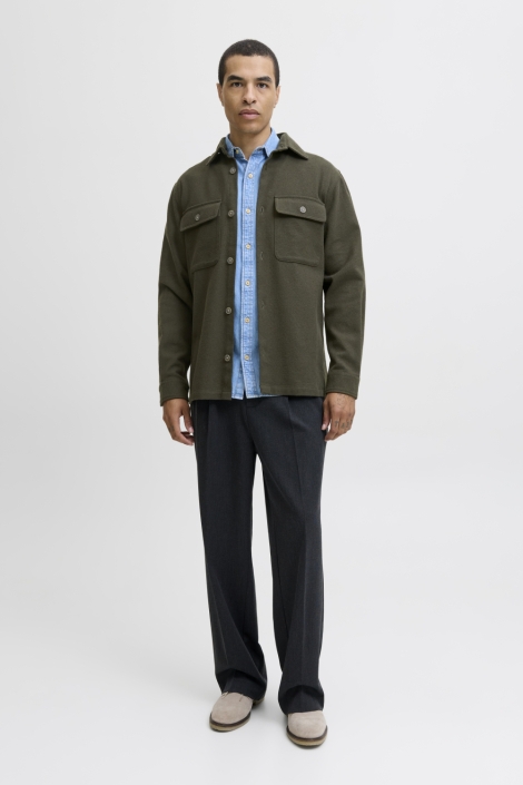 Jack & Jones groene heren overhemd | Model vooraanzicht