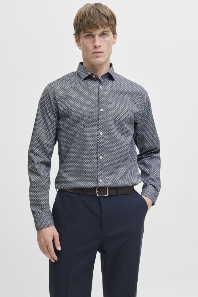 Jack & Jones blauwe heren overhemd | Model vooraanzicht