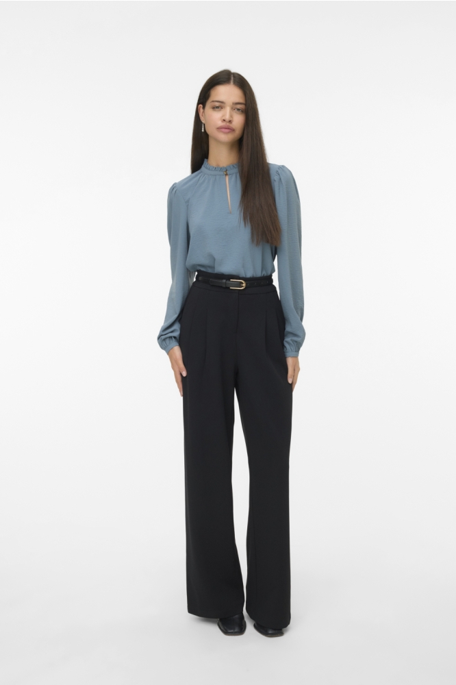 Vero Moda blauwe dames blouse | Model vooraanzicht