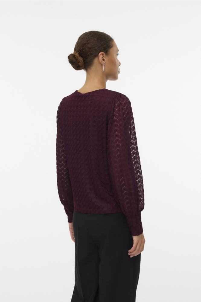 Vero Moda bordeaux dames t-shirt | Model achteraanzicht