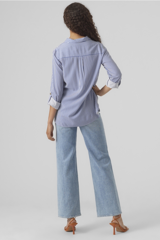 Vero Moda blauwe dames blouse | Model