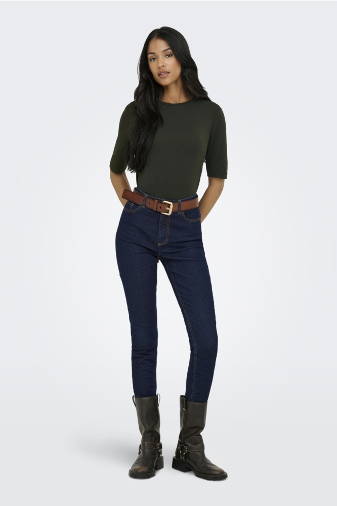 Jacqueline de Yong groene dames t-shirt | Model