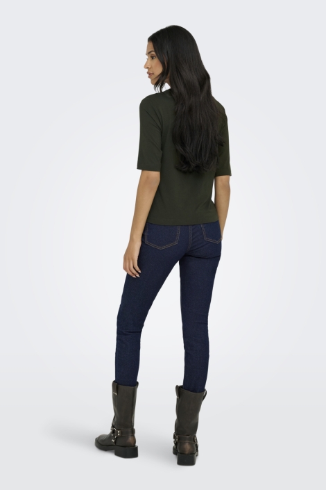 Jacqueline de Yong groene dames t-shirt | Model