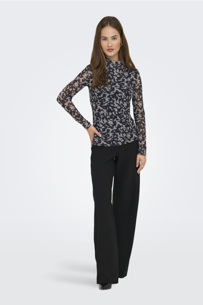 Only blauwe dames t-shirt | Model