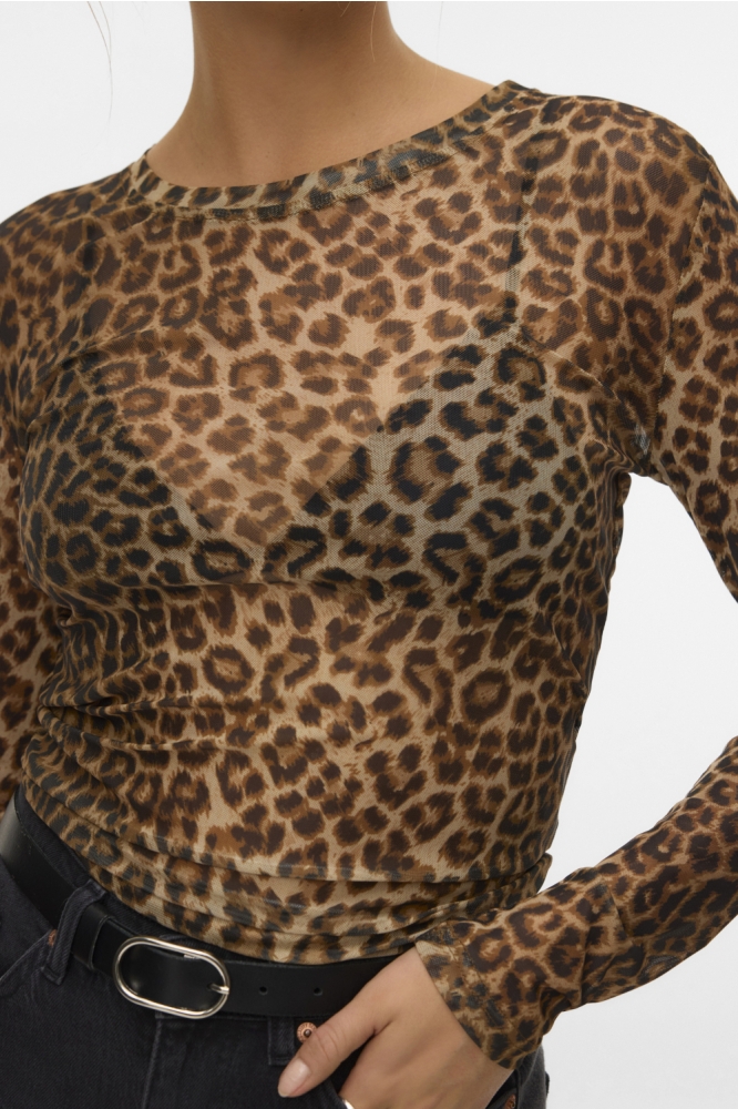 Vero Moda camel dames t-shirt | Close up