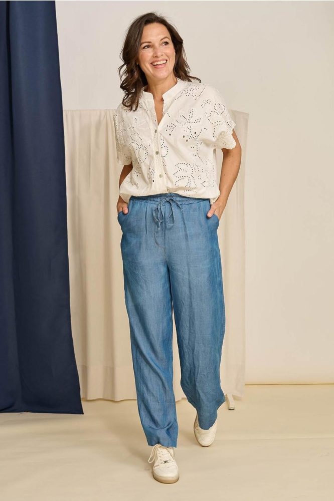 KATIE BRODERIE BLAD 7362 100 WIT