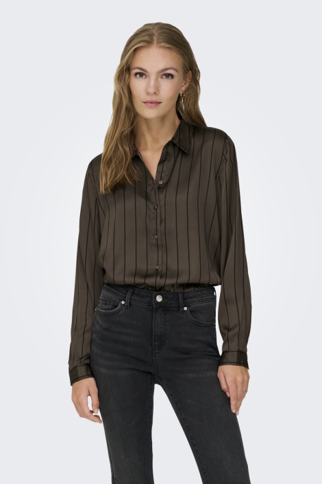 Jacqueline de Yong camel dames blouse | Model vooraanzicht