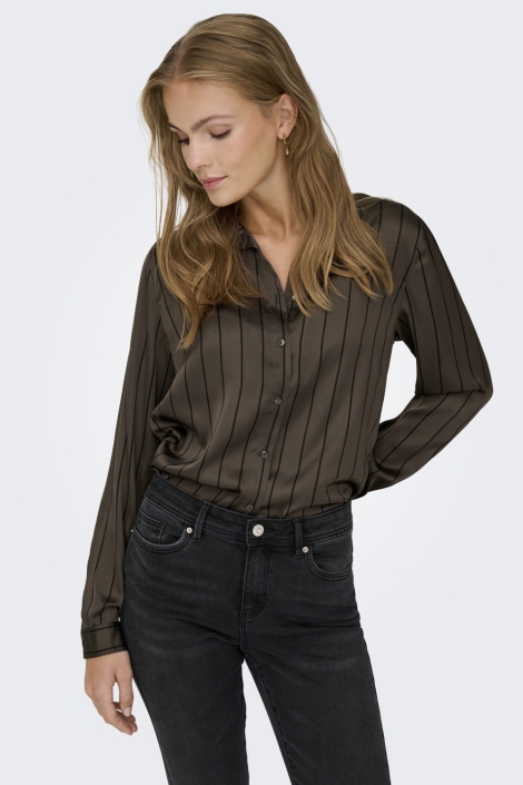 Jacqueline de Yong camel dames blouse | Model vooraanzicht