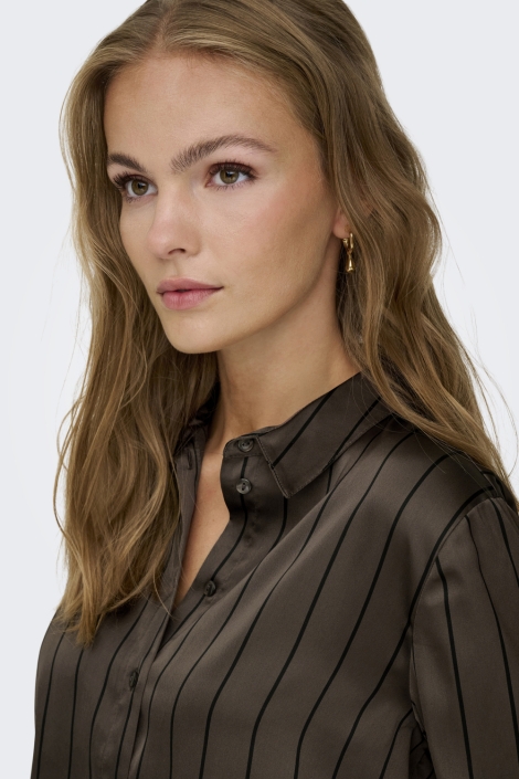Jacqueline de Yong camel dames blouse | Close up