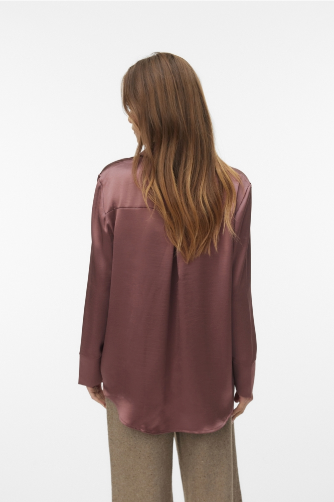 Vero Moda bordeaux dames blouse | Model achteraanzicht