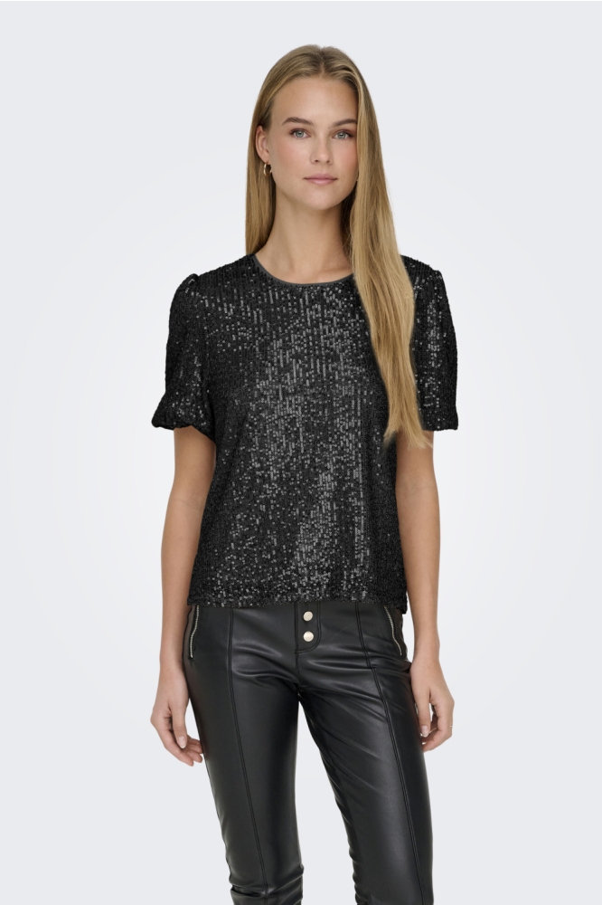 Only zwarte dames t-shirt | Model vooraanzicht