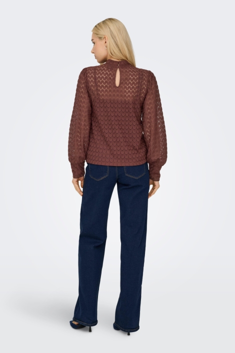 Jacqueline de Yong bruine dames t-shirt | Model achteraanzicht