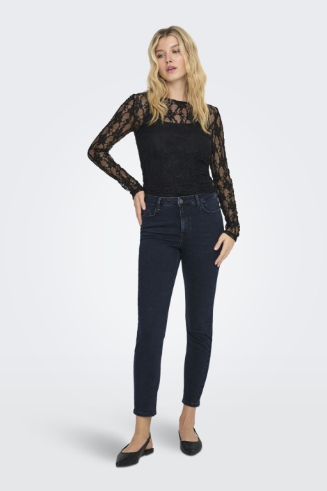 Only zwarte dames t-shirt | Model