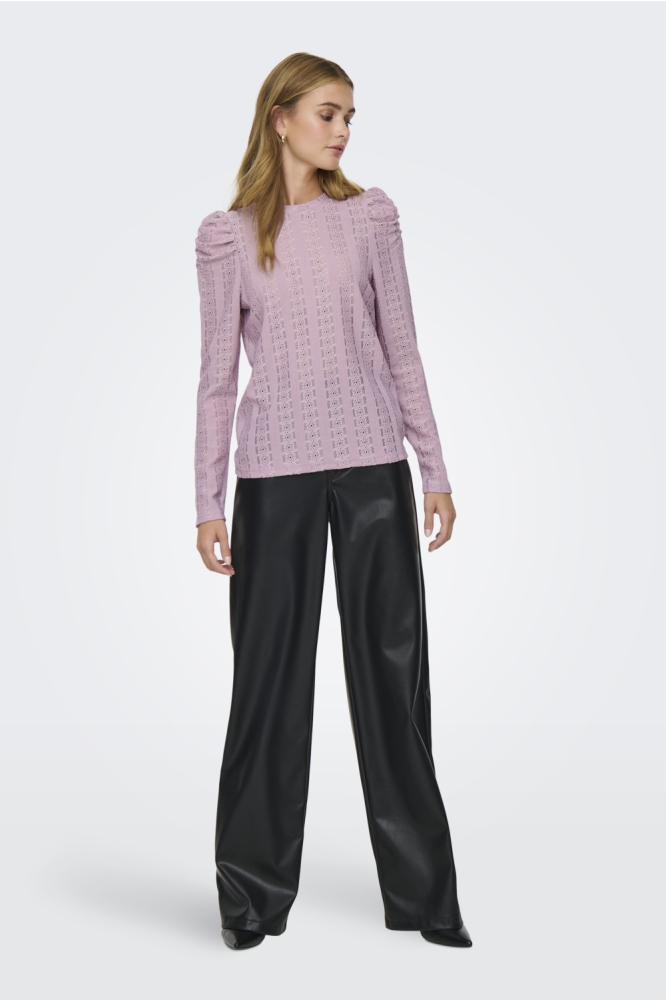 Only roze dames t-shirt | Model