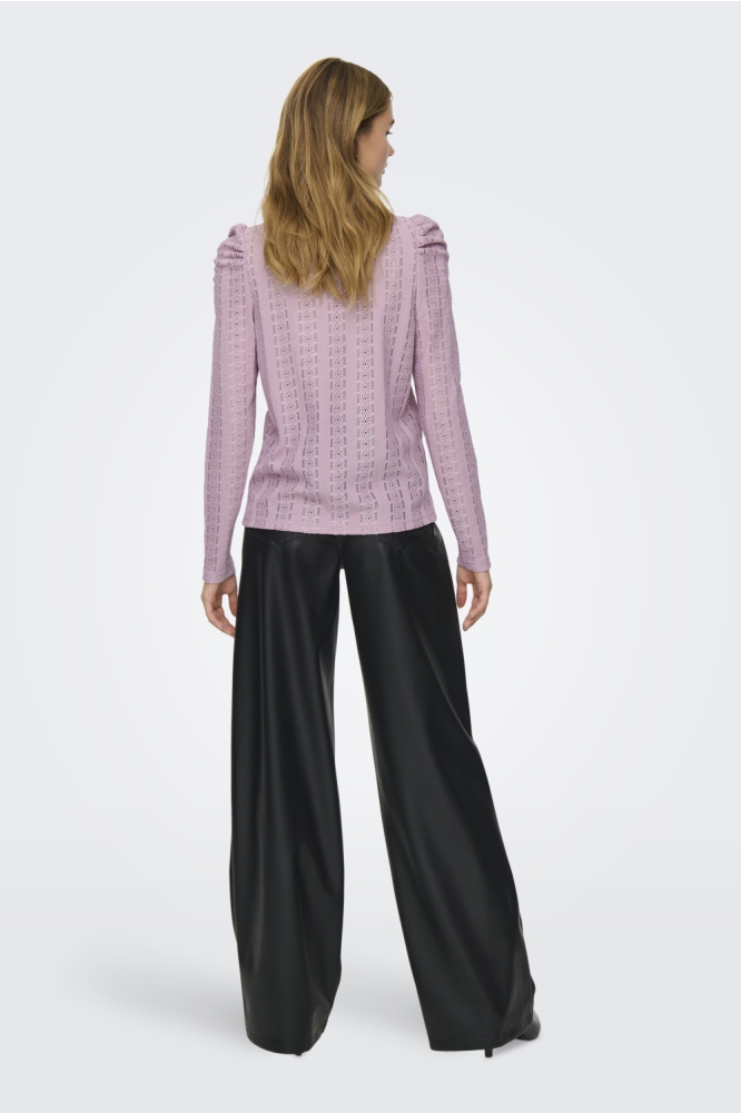 Only roze dames t-shirt | Model