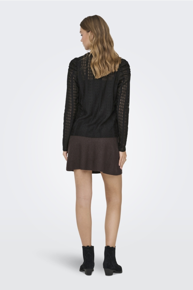 Only zwarte dames t-shirt | Model