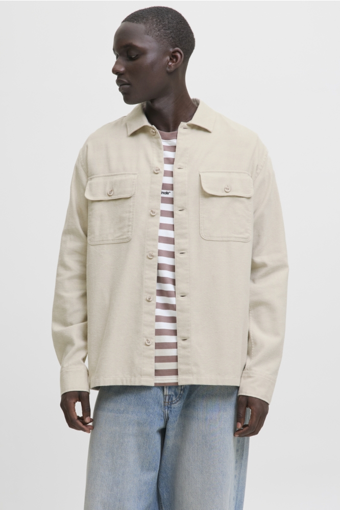 Jack & Jones beige heren overhemd | Model vooraanzicht