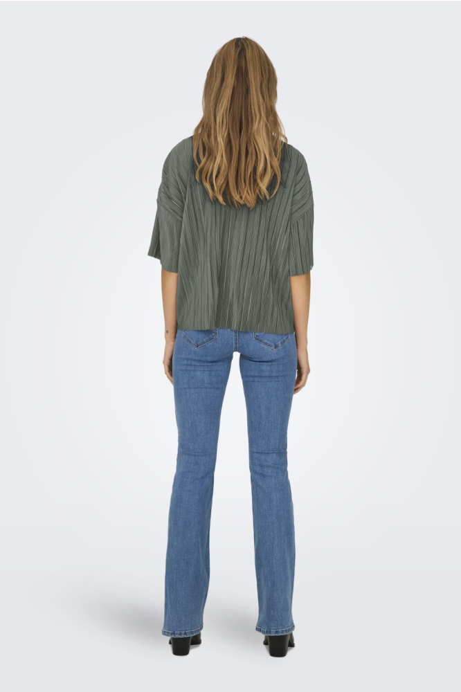 Only groene dames t-shirt | Model