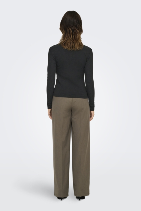 Jacqueline de Yong zwarte dames t-shirt | Model