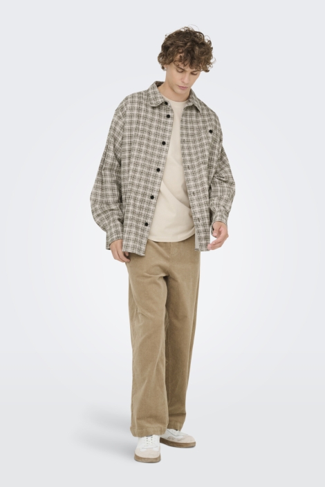 Only & Sons groene heren overhemd | Model vooraanzicht