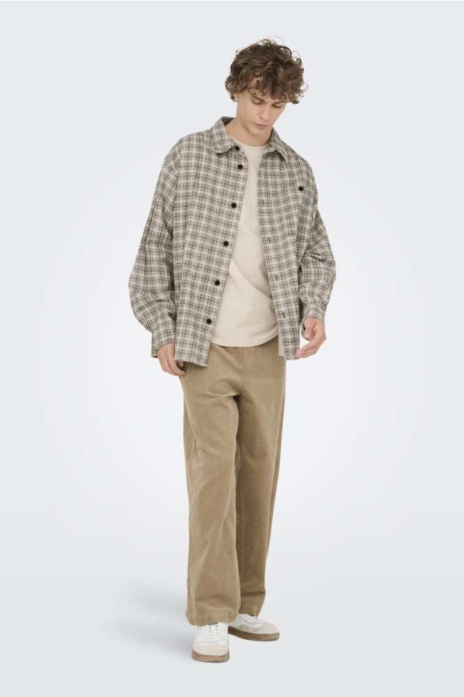 Only & Sons groene heren overhemd | Model vooraanzicht