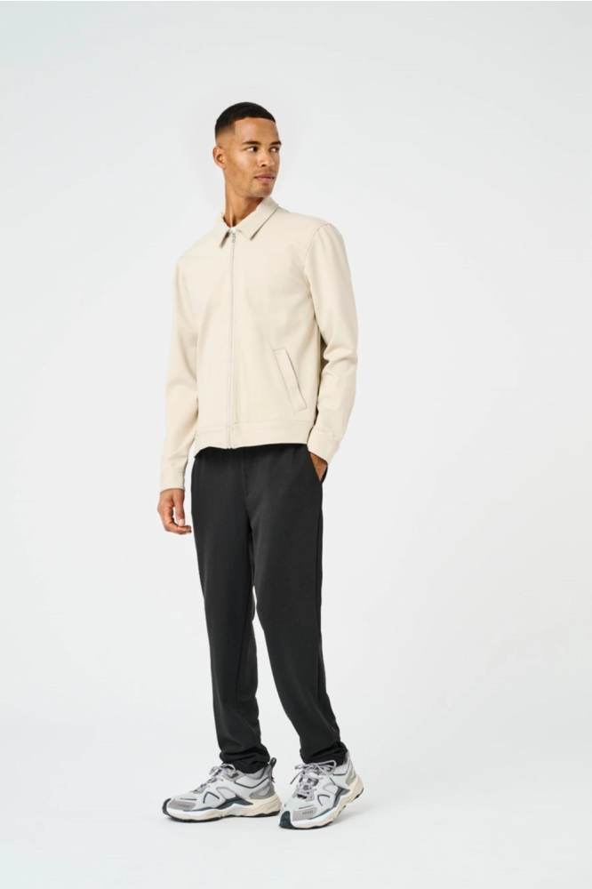 Only & Sons ecru heren vest | Model vooraanzicht