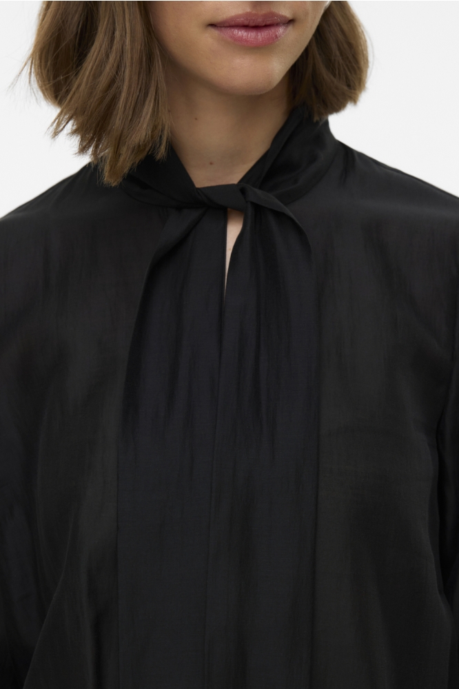 Vero Moda zwarte dames blouse | Close up
