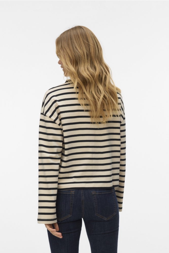 Vero Moda beige dames t-shirt | Model achteraanzicht