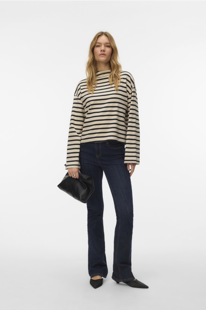 Vero Moda beige dames t-shirt | Model